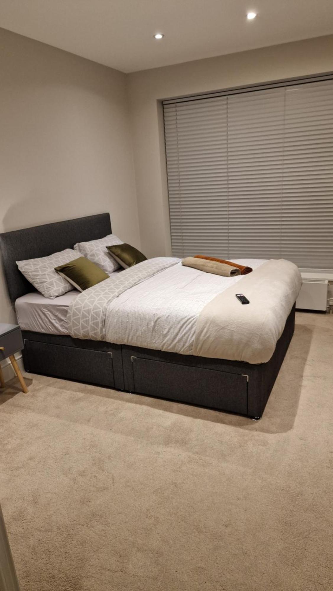 London City Apartment 일링 외부 사진